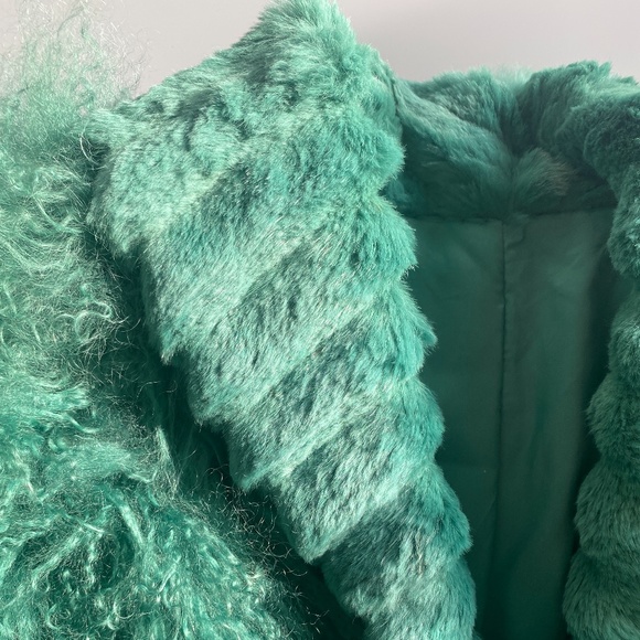 GREEN Mongolian LAMB Oversized Coat - Picture 5 of 8